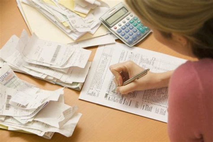 Are egg donor fees tax deductible?