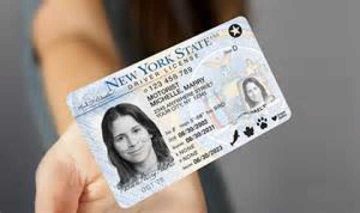 Can I buy a car in Florida with a New York license?