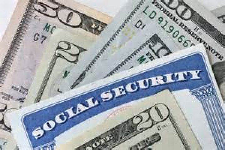 Can you draw Social Security before 62 if your spouse dies?