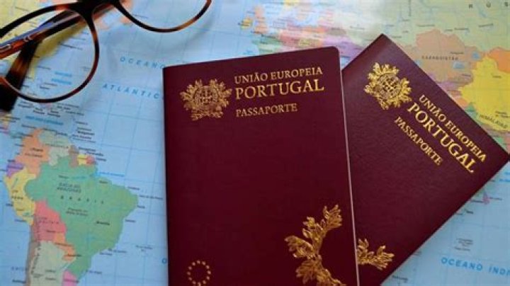 Do Portuguese citizens have to pay taxes on foreign income?