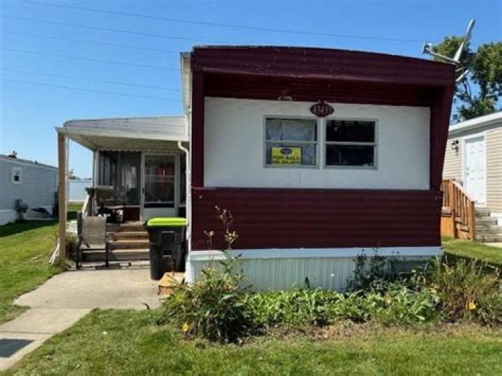 Do you have to pay sales tax on a used mobile home in NY?