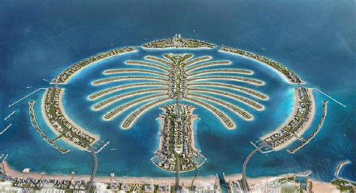 How much does it cost to live on Palm Island Dubai?
