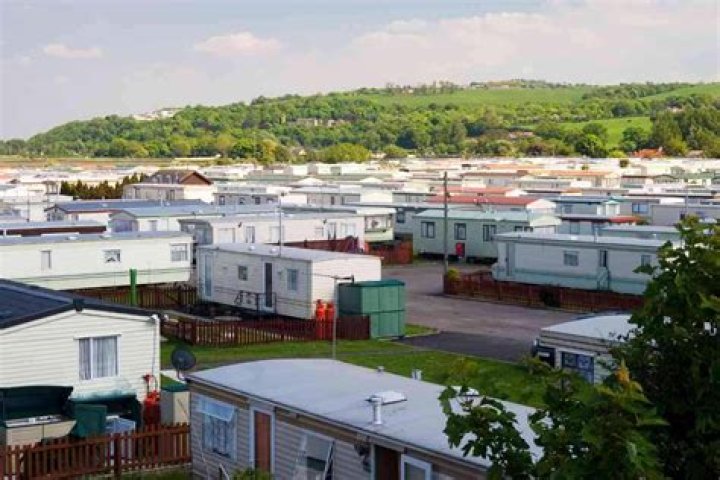 Is it cheaper to live in a trailer park or an apartment?