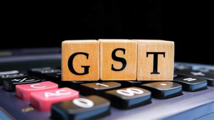 Should a company be registered for GST?