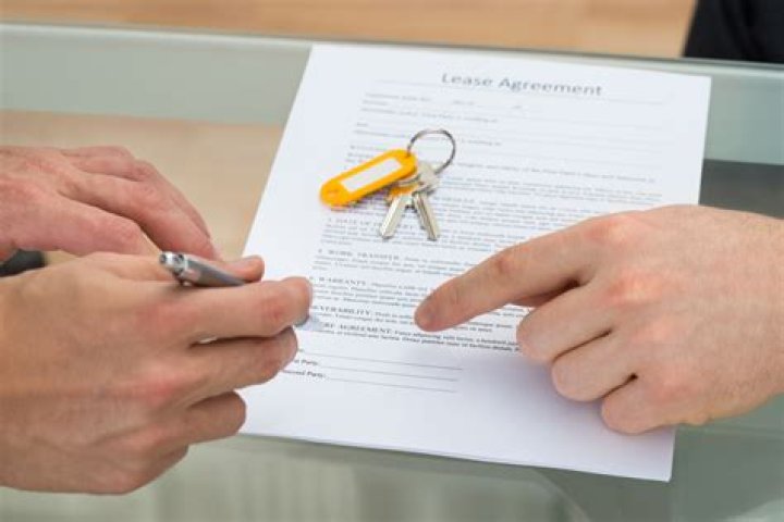 Should both partners be on the lease?